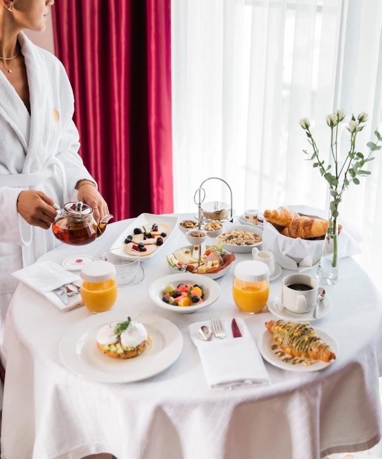 Venus Hotel Lipjan Экстерьер фото