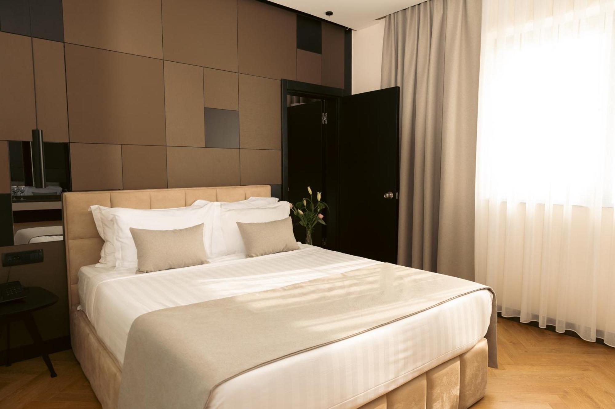 Venus Hotel Lipjan Экстерьер фото