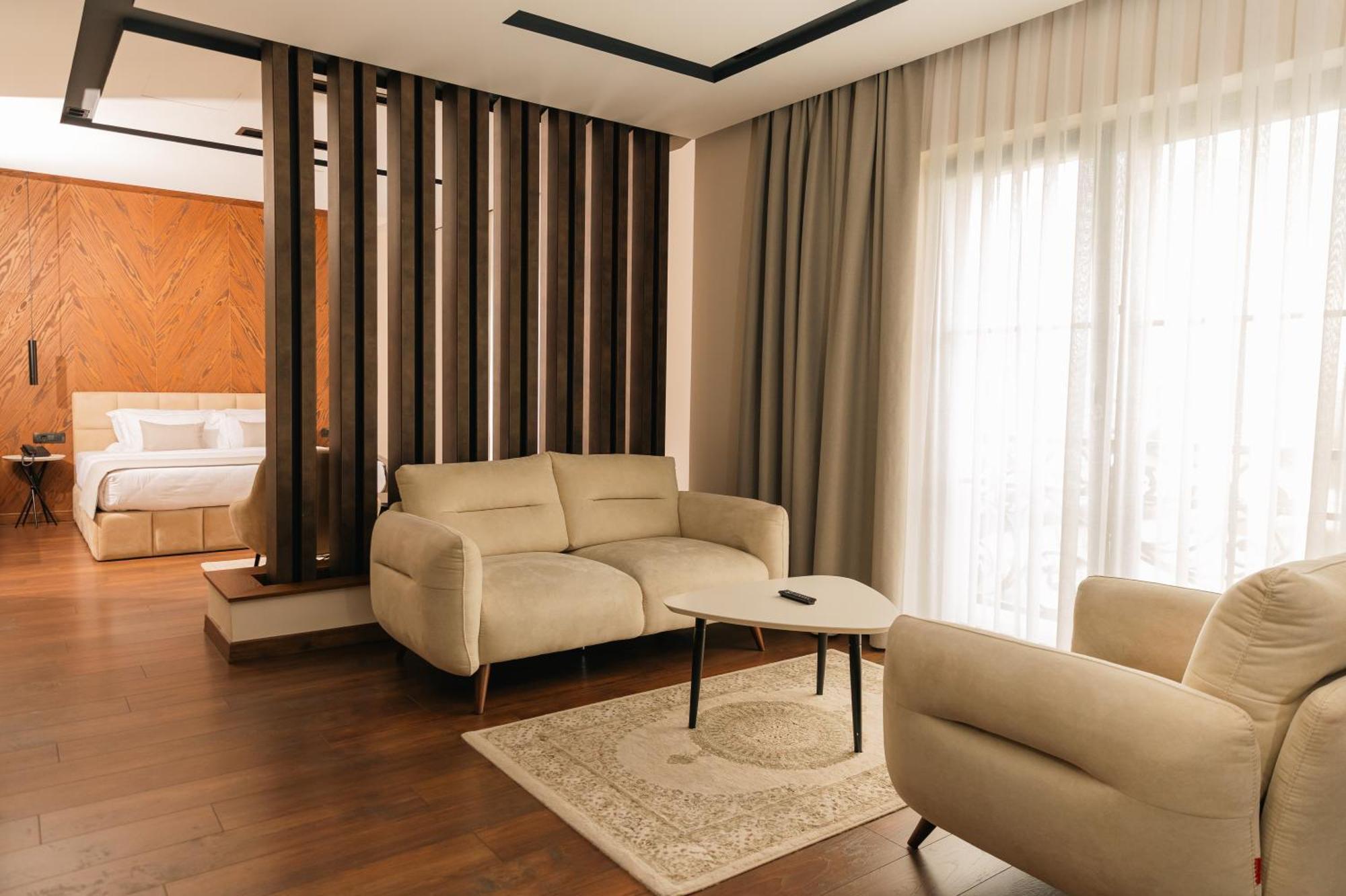 Venus Hotel Lipjan Экстерьер фото