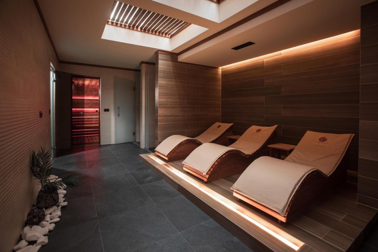 Venus Hotel Lipjan Экстерьер фото